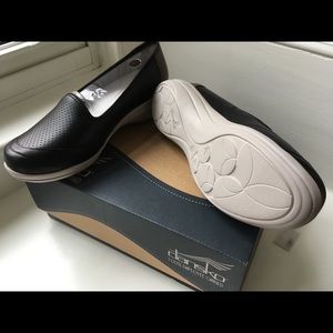 NIB! Dansko Marjorie loafers